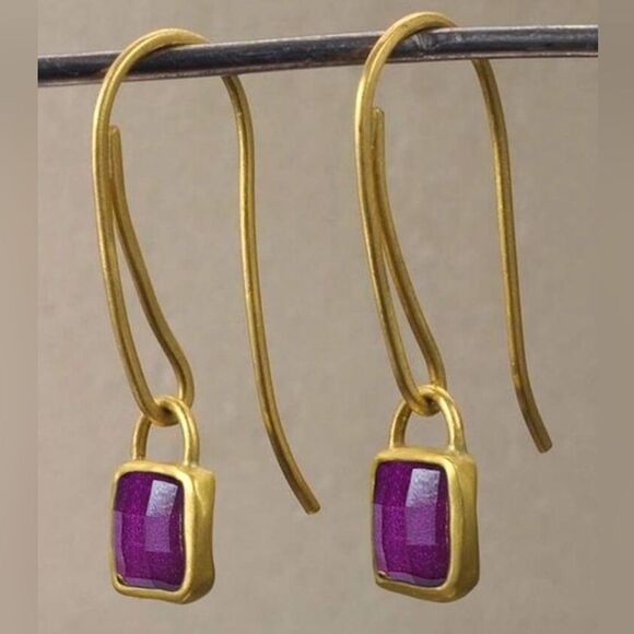 Jewelry - Elegant Gold and Purple Drop Earrings